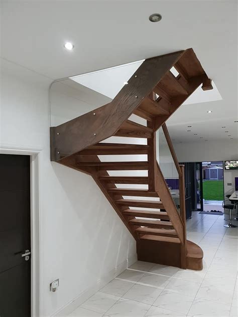 Single Winder Oak Wood Staircase With Open Risers Barnes New Look