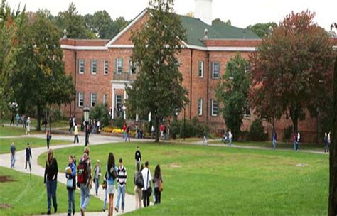Study Abroad In Post University Usa Ranking Courses Fees