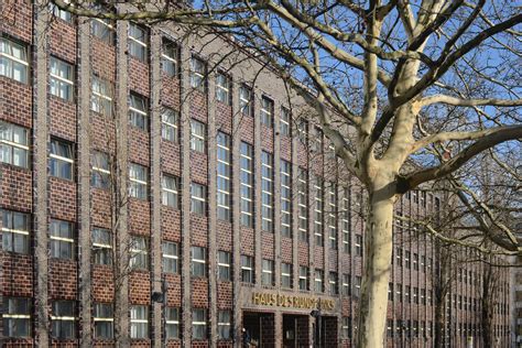 Das haus des rundfunks ist das älteste eigenständige funkhaus der welt. Sanierung Haus des Rundfunks in Berlin | Mauerwerk ...