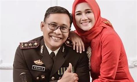 Istri Viral Pamer Uang Di Tiktok Kapolres Tebingtinggi Dicopot Dari