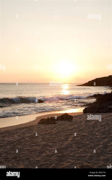 Sunset At Kending Beach In Southern Taiwan Stock Photo Alamy