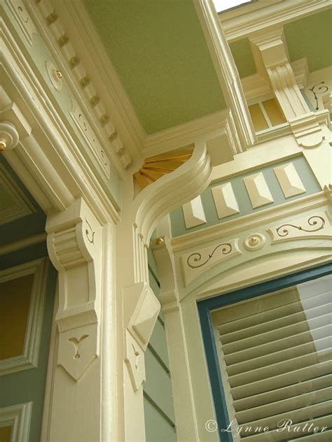 Typically, exterior paint color combinations consist of three types — colors for the accent and trim, and color for the siding. The Ornamentalist: Exterior Color: Noe Valley Victorian