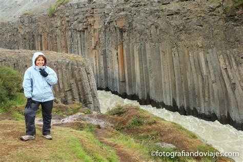 Studlagil El Cañón De Columnas De Basalto De Islandia