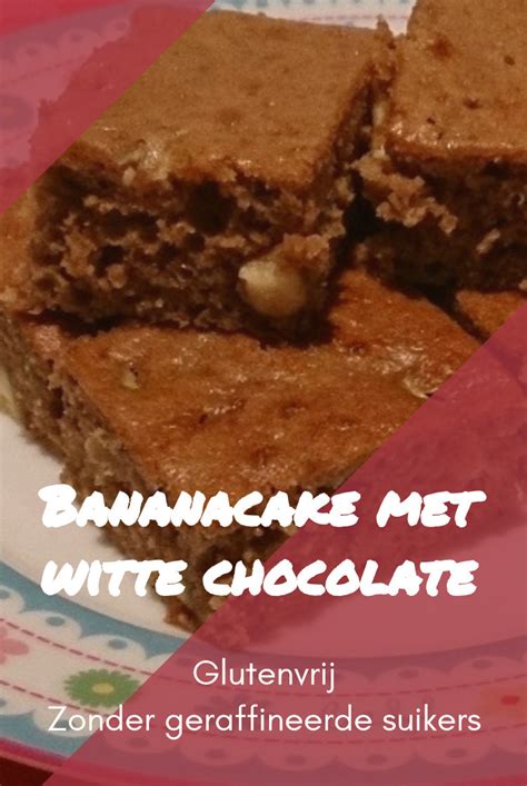 Bananencake Met Witte Chocolade Cookies Carrot Sticks