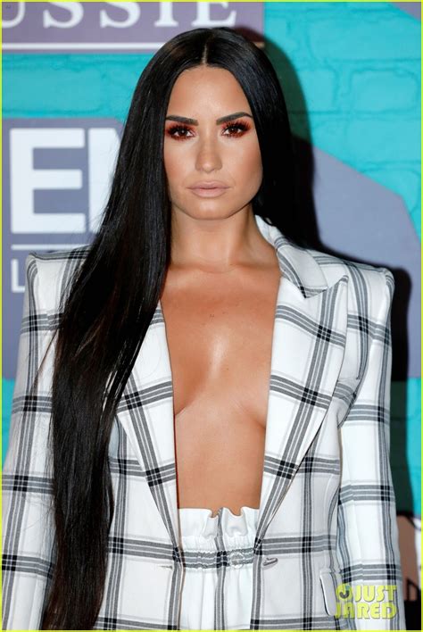 Demi Lovato Goes Topless Under Her Jacket At MTV EMAs Photo Demi Lovato Pictures