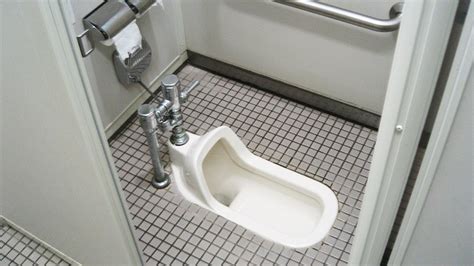 Le Japon Veut Supprimer Les Toilettes La Turque Pour Les Jo De