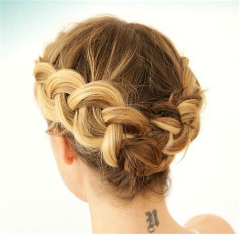 We did not find results for: 9 Easy No-Heat Summer Hairstyles For Girls With Medium ...