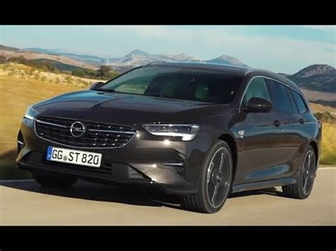 2021 yılının popüler modellerinden biri olarak son derece ilgi çeken araçlarından birini piyasaya süren opel, yenilikçi teknolojisi ve üst düzey motor performansıyla yeni insignia aracının satışına başladı. 2021 Opel Insignia Grand Sport and Sports Tourer - YouTube