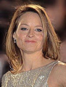 Before foster was born, her father left her mother. Jodie Foster - Wikipedia