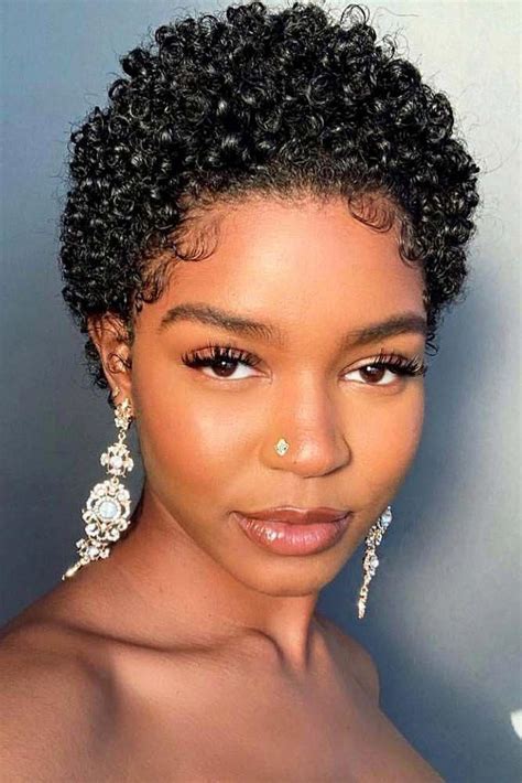 Hello, whimsy gives us a super festive and fun look to flaunt around the holidays this year. Pin on short hairstyles for thick hair ideas