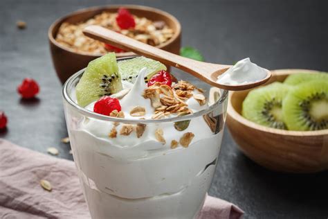 Yogurt Con Cereal Y Frutas Recetas Tonicorp