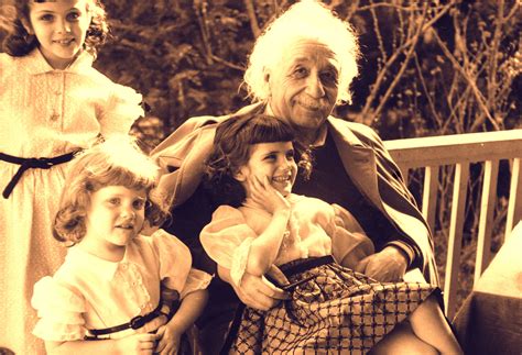 Albert Einstein Grandchildren