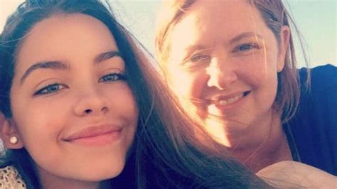 La hija de la actriz de 18 años confesó que sufrió bullying y que se cansó de lidiar con los jueces y psicólogos. Por qué la hija de Andrea del Boca quiere cambiar su ...