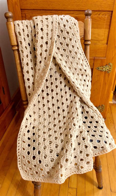 Classically Simple Crochet Shell Blanket | AllFreeCrochetAfghanPatterns.com