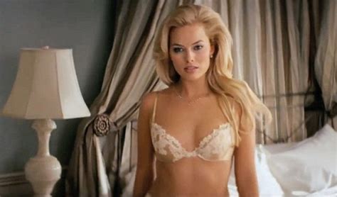 What A Cover Up Margot Robbie Vows Shell Only Strip Off For The Right