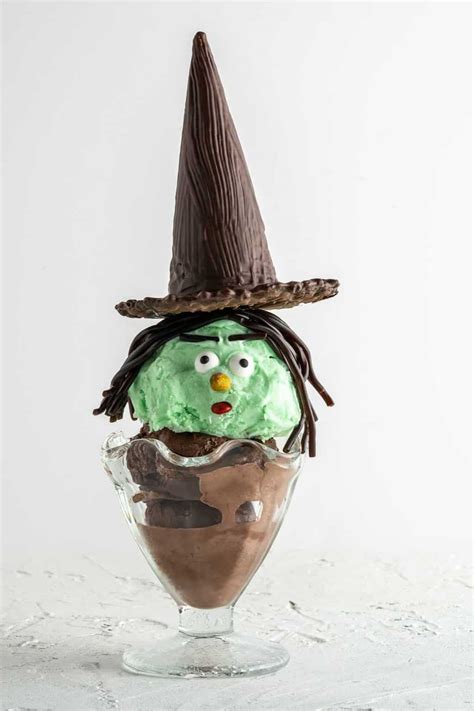 Halloween Witch Ice Cream Sundaes Nibble And Dine