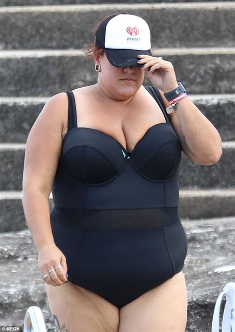 Casey Donovan Shows Off Her Incredible 36kg Weight Loss Daily Mail Online
