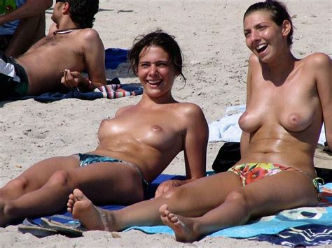 Nude Beach Girls Topless Sunbathing Justpicsof