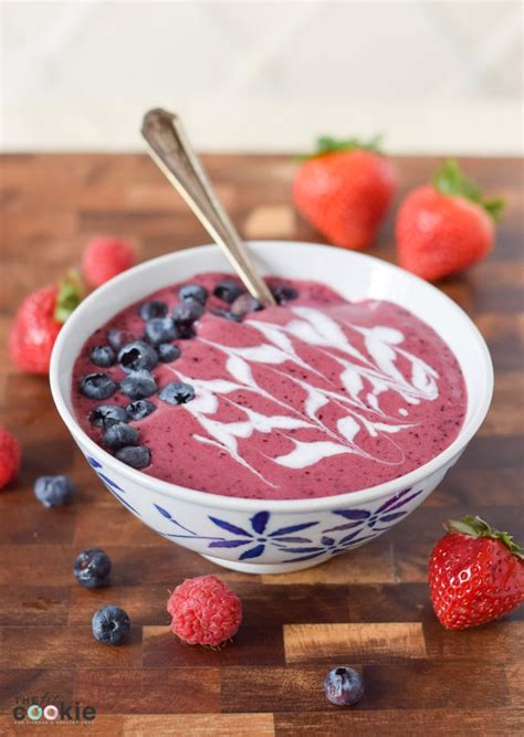 Berry Healthy Smoothie Bowl Paleo The Fit Cookie