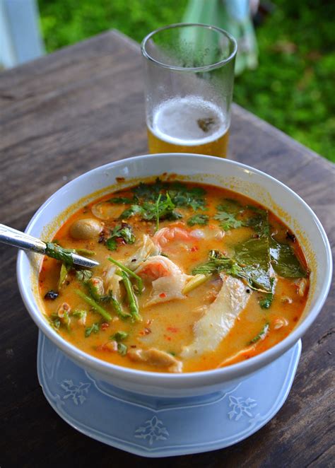 Tom Yum Goong Soupe Aux Crevettes Épicées Goût De La Thaïlande