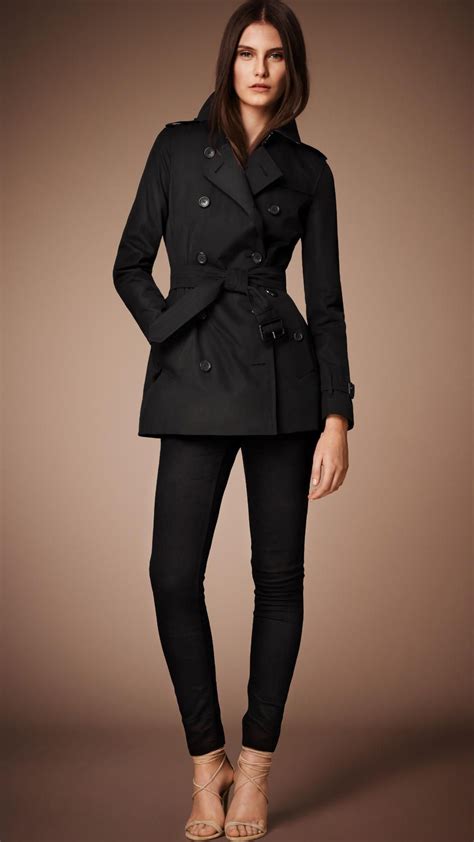 The Kensington - Short Heritage Trench Coat | Trench coats women, Trench coat, Trench coat outfit