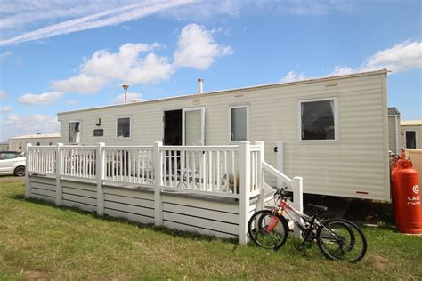 ABI Horizon 2021 Static Caravan Deck Sited At Allhallows Kent