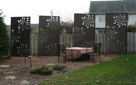 Olson Privacy Metal Panels And Pergola Screen Contemporary Garden