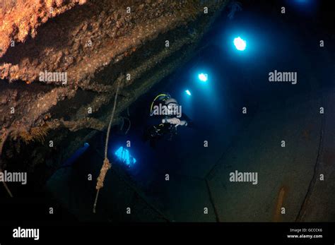 Red Sea Egypt Egypt 3rd Mar 2016 Male Scuba Diver Inside The Wreck