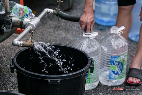 Air selangor has announced at 2.50am this morning that it had detected contamination at the raw water source in sungai selangor. RM5,000 reward for information leading to arrest of ...