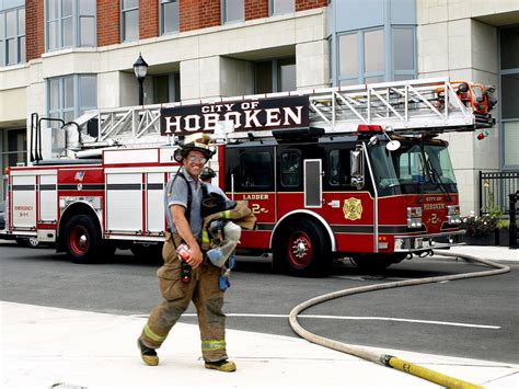Ladder 2 City Of Hoboken Fire Department New Jersey Flickr