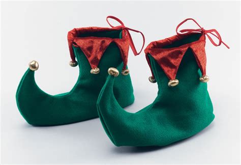 40 Super Cool Christmas Shoes And Ways To Decorate With It All About Christmas