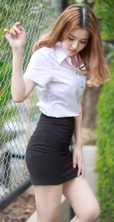 tight skirts page asian ladies in tight skirts 14