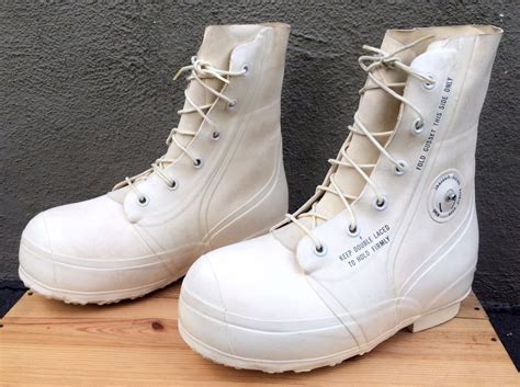 Vintage 1976 Bata White Rubber Military Bunny Boots Cold Weather Snow