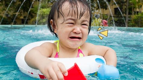 bagaimana cara tepat menangani anak takut air orami