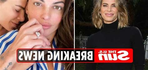 Jillian Michaels Reveals She S Engaged To Deshanna Marie Minuto As