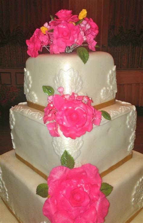 11 Edible Photo Wedding Cakes Photo Wedding Cake With Edible Lace