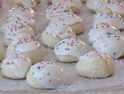 Batch will make about 55 cookies. Italian Anisette Cookies - Amanda's Cookin'