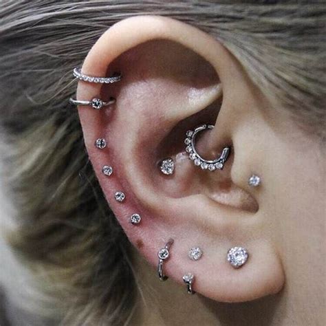 20 Gorgeous Daith Piercings That Will Make You Book An Appointment Asap Cool Ear Piercings