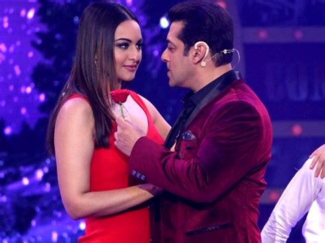 Salman Khan Sonakshi Sinhas Friendship In Pictures Life And Style Business Recorder