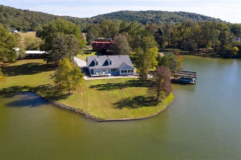 We found 45 houses — enter your dates for availability. Tennessee Waterfront Property in Watts Bar Lake, Spring ...