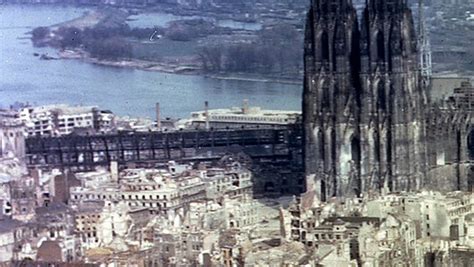 Hitlers armeen hatten bereits polen überfallen und besetzt, danach die niederlande, belgien, luxemburg. Bombenkrieg: Der Tod kommt ins Hinterland | NDR.de ...