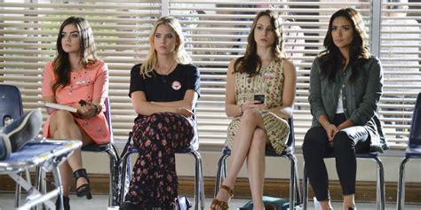 Best Pretty Little Liars Fashion Outfits Clothes From Pretty Little Liars