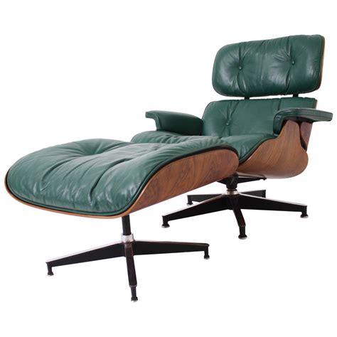 Their collaboration with herman miller continued and extended to vitra, its european partner. Rosewood Eames Lounge Chair and Ottoman for Herman Miller ...