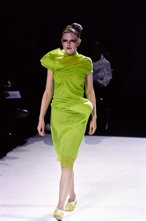 comme des garçons spring 1997 ready to wear fashion show fashion tailored fashion fashion show