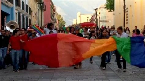 Bbc News Court Ruling Opens Door To Gay Marriage In Oaxaca Mexico
