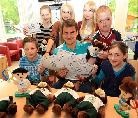 Although the tennis pro shares his love for the sport with charlene and myla, his federer is one of the greatest tennis players the world has ever seen. Federer visits children at hospital in Bielefeld ~ Roger ...