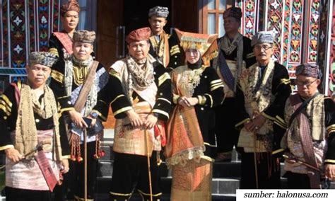 18 Pakaian Adat Sumatera Barat Disertai Fungsi And Maknanya