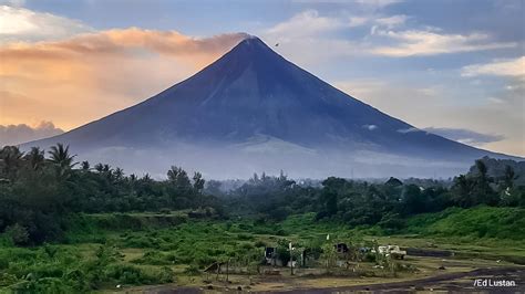 Gunung Mayon Dan Gunung Pinatubo Berada Di Filipina Geena And Davis Blog