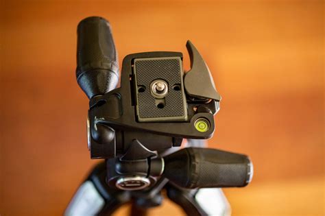 Tripod Buying Guide - 6 Vital Features to Look For