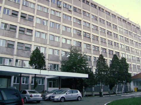 Femeia a declarat la spital că a intrat în contact cu o persoană suspectă de. Percheziții la Spitalul Municipal de Urgență din ...